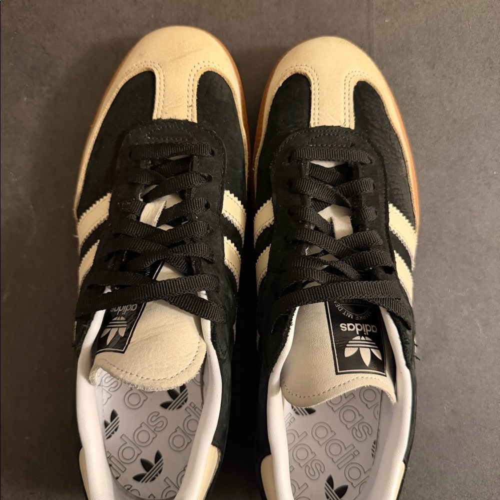 Women’s Samba black with cream